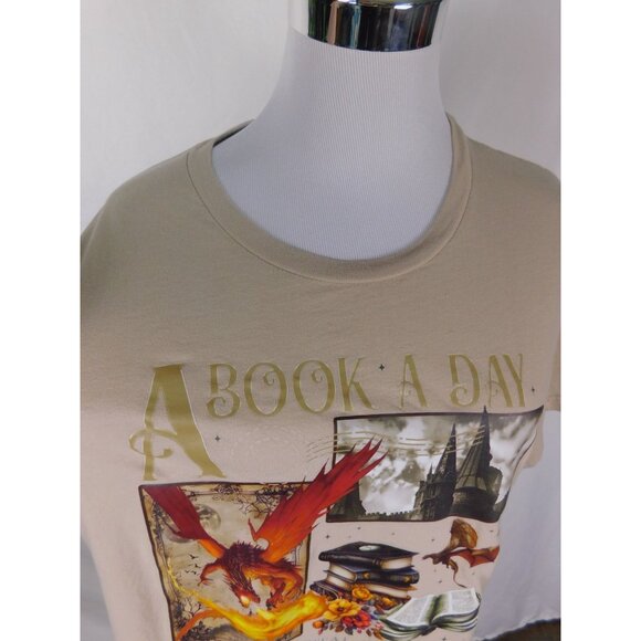 A Book A Day Tee Beige Fantasy Graphic T-Shirt Bella + Canvas L - Picture 2 of 12